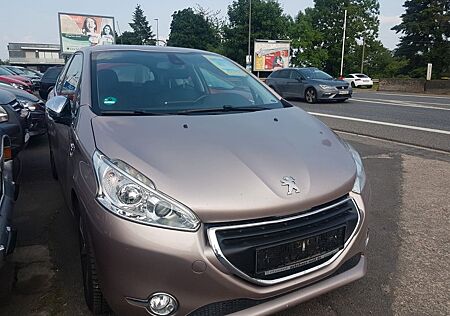 Peugeot 208 1.2 Active PureTech 82 Active