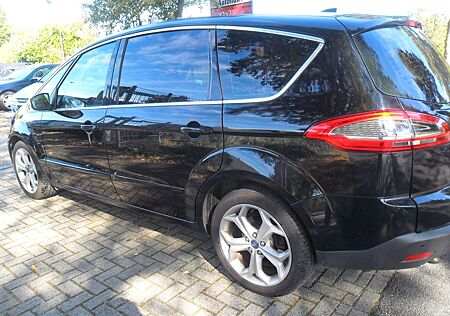 Ford S-Max 2.0TDCi Titanium Automatik NAVI Bi-Xenon