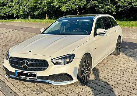 Mercedes-Benz E 300 de T Autom. -