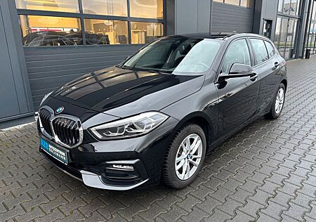 BMW 118 i Sport Line AUT. NAVI LED LENKHZ HIFI DAB