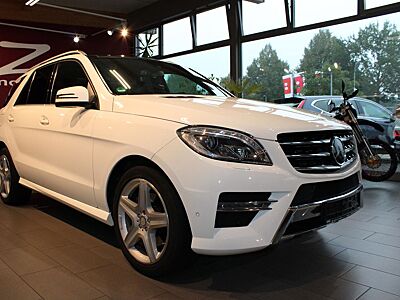 Mercedes-Benz ML 350 CDI AMG Line 4Matic AHK Navi PDC