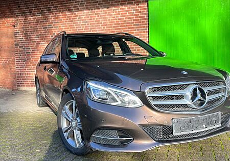 Mercedes-Benz E 200 BlueTEC T - Edition E