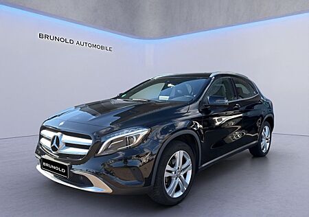 Mercedes-Benz GLA 180 NAVI/PDC/Klima/Xenon/Park-Assistent/Sitz