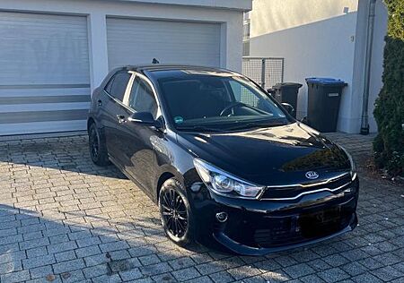 Kia Rio 1.4 Dream-Team Edition Automatik Dream-T...