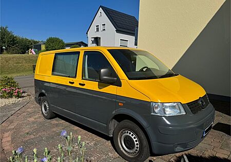 VW T5 Transporter Volkswagen - Selbstausbau Camper