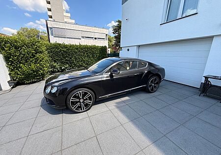 Bentley Continental GT 4.0 V8 4WD Automatik - neuwertig
