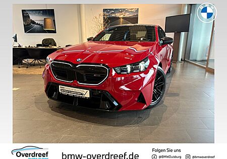 BMW M5 Plug-In Hybrid xDrive M Drivers Package