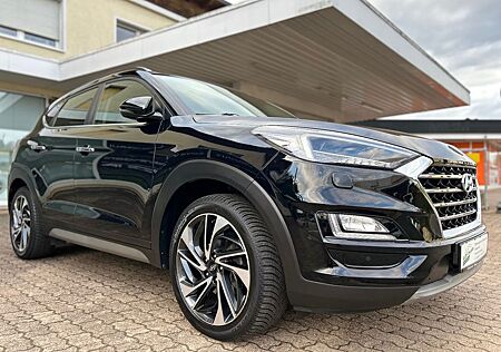 Hyundai Tucson 1,6 Ltr. Aut. Premium Navi LED Leder Pano