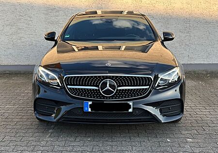 Mercedes-Benz E 400 E 400d 4MATIC AMG-Line / HeadUP / AHK / Distroni