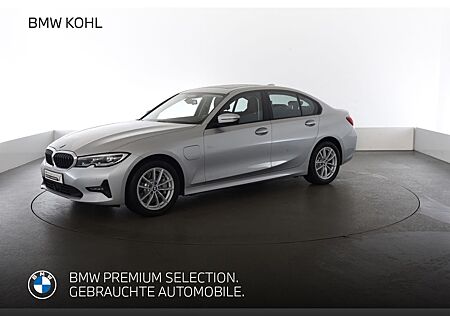 BMW 330 e Advantage Panoramadach Lenkradheizung Abla