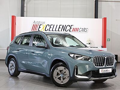 BMW iX1 30 xDrive PROFESSIONAL / CURVED+HEAD-UP