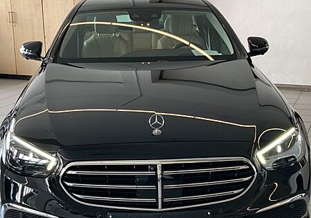 Mercedes-Benz E 200 d Exclusive Distro Mulitbeam Multikontur