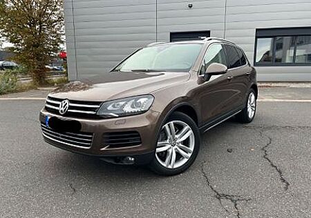 VW Touareg Volkswagen 4.2 V8 TDI Tiptronic