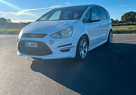 Ford S-Max 2,2 TDCi 147kW DPF Titanium S Titanium S