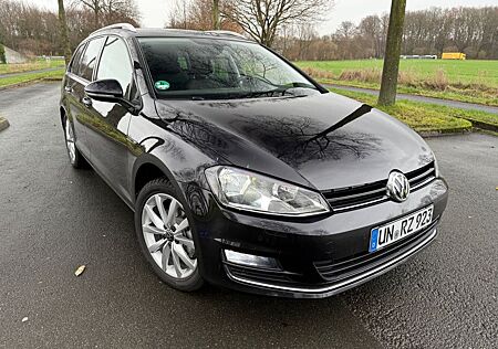 VW Golf Volkswagen 1.6 BlueTDI Comfortline Variant AHK Massage