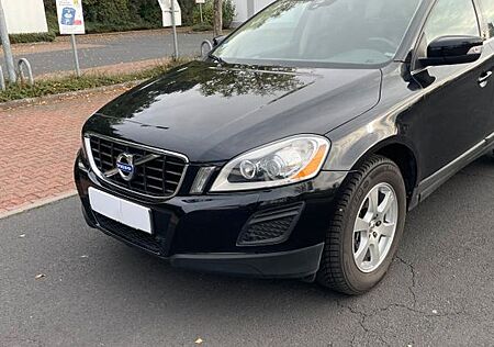 Volvo XC 60 XC60 D4 AWD Geartronic Momentum Momentum