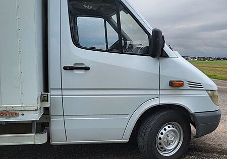 Mercedes-Benz Sprinter 316 Koffer Ladebordwand TÜV WENIG KM