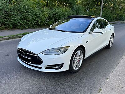 Tesla Model S P85 SC01 Free Supergarger LTE CCS Adapte