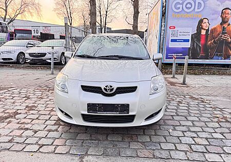 Toyota Auris Sol/TÜV /06/2027