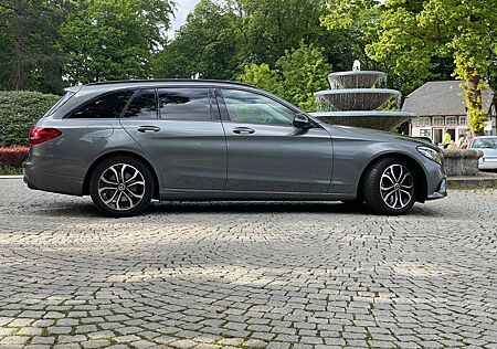 Mercedes-Benz C 300 T Autom. -Avantgarde/ Scheckheft/Garantie