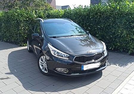 Kia Cee'd Sportswagon 1.6 CRDi FIFA World Cup Kombi