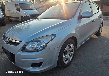 Hyundai i30 blue 1.4 Comfort