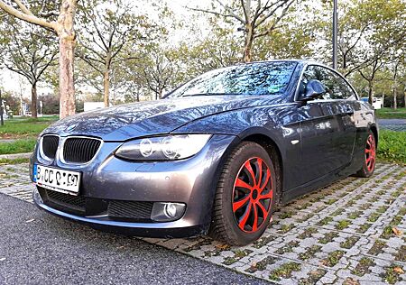 BMW 320i * E93 Cabrio Roadster Grau Edition TÜV04/26*