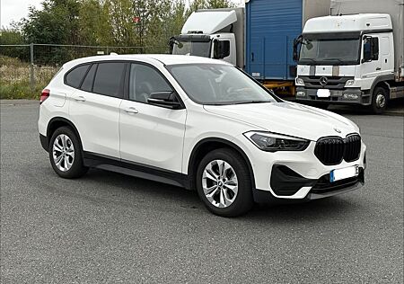 BMW X1 xDrive25e Advantage Steptronic Advantage