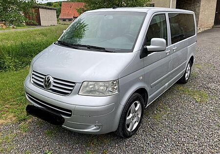 VW T5 Multivan Volkswagen Comfortline Navi, Standhzg, AHK, PDC