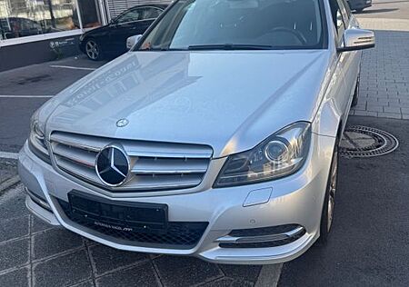 Mercedes-Benz C 220 CDI 4MATIC T AVANTGARDE Autom. AVANTGARDE