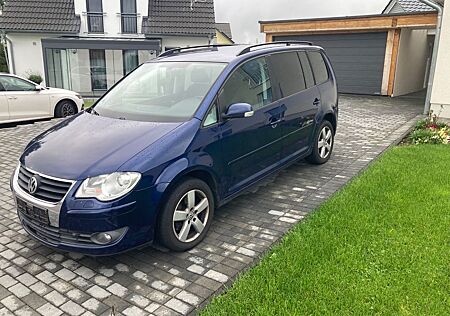 VW Touran Volkswagen 2.0 TDI DPF United United