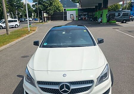 Mercedes-Benz CLA 180 AMG Line AMG Line