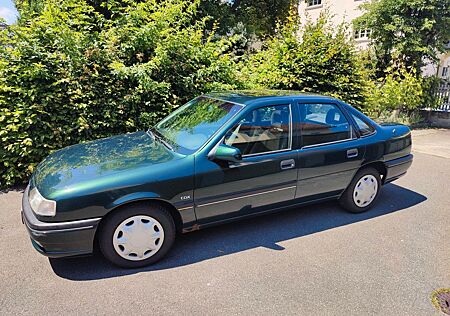 Opel Vectra 1.8i CDX