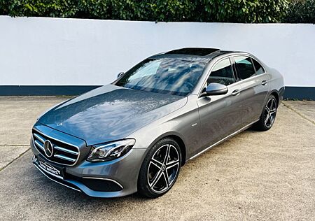 Mercedes-Benz E 300 E 300d Aut. *LED - Distronic - Leder* SportStyle