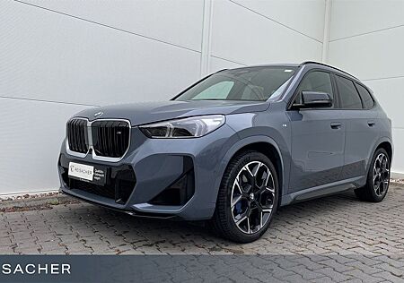 BMW X1 M35i xDrive DAPro.HuD,AHK,Pano,adLED,H/K