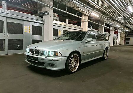 BMW 525i A Exclusive touring