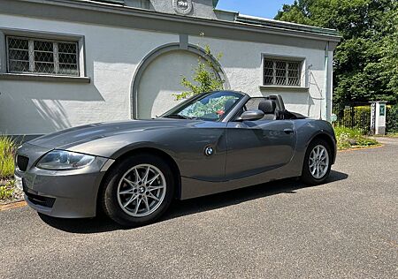 BMW Z4 Roadster 2.0i - Nur im Sommer gefahren