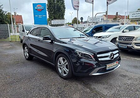 Mercedes-Benz GLA 200 +Autom.+Navi+Bi-Xenon+AHK+PDC+Kamera+Alu