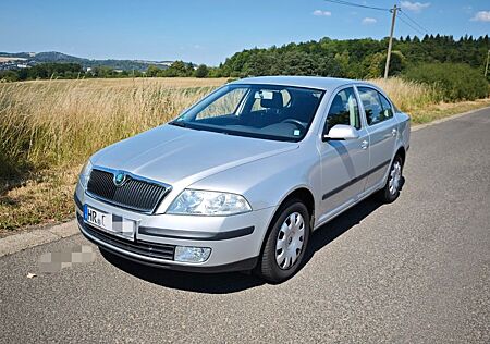 Skoda Octavia 1.6 Classic TÜV 07.27