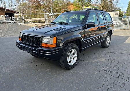 Jeep Grand Cherokee Limited LX 5.9 Auto Limited
