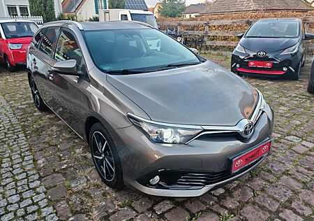 Toyota Auris Touring Sports