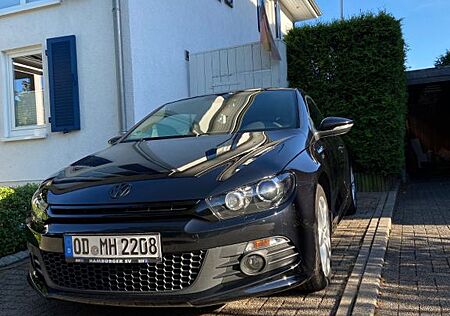 VW Scirocco Volkswagen 1.4 TSI - top gepflegt, 8-fach bereift