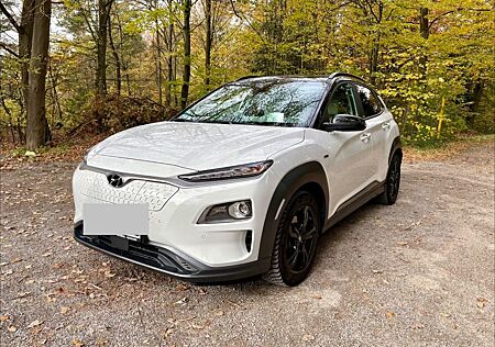 Hyundai Kona E *1 Hand wenig KM* 204PS gepflegt
