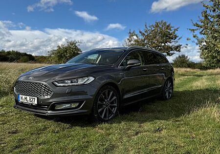 Ford Mondeo 2,0 TDCi 132kW Vignale Turnier PowerS...