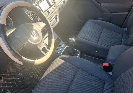 VW Tiguan Volkswagen 1.4 TSI 90kW BlueMotion Tech Trend & ...