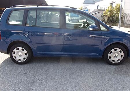VW Touran Volkswagen 1.6 Trendline Trendline Allwetter 1 Hd.