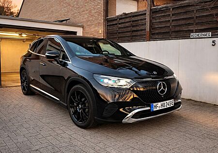 Mercedes-Benz EQE SUV 300 Pano | Burm | AHK | 360° | 20"