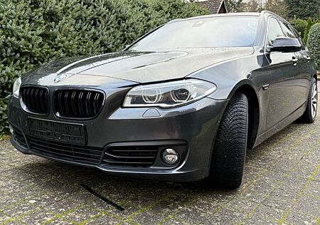 BMW 530d Touring A Luxury Line Luxury Line