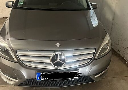 Mercedes-Benz 200