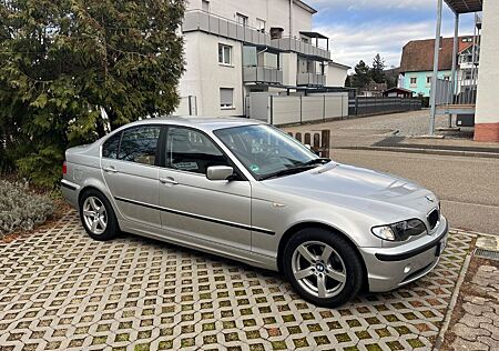 BMW 320i -
